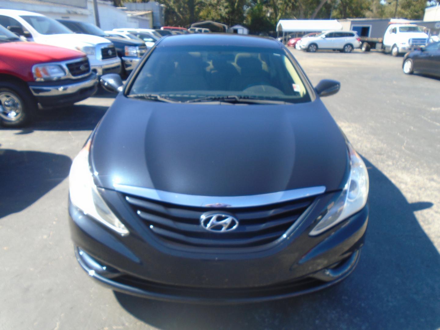 2011 Hyundai Sonata (5NPEB4AC6BH) , located at 6112 N Florida Avenue, Tampa, FL, 33604, (888) 521-5131, 27.954929, -82.459534 - Photo#1